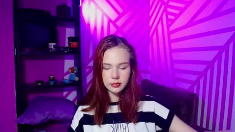 Snapshot of onessandra chatting on 09/23/25, 03:20 onessandra online show from 09/23/25, 03:20