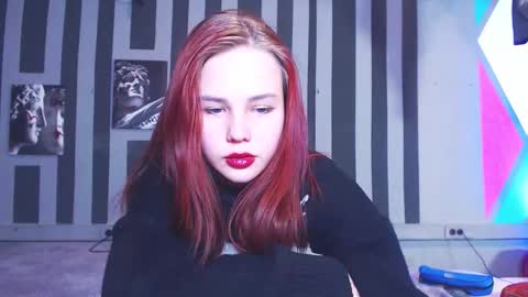 Snapshot of onessandra chatting on 10/15/25, 05:40 onessandra online show from 10/15/25, 05:40