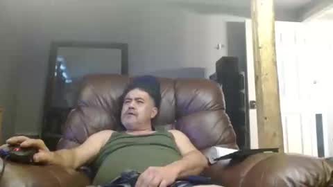 Snapshot of onewayallday chatting on 02/18/25, 06:26 onewaykenny online show from 02/18/25, 06:26