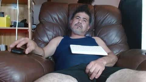 Snapshot of onewayallday chatting on 11/13/25, 09:03 onewaykenny online show from 11/13/25, 09:03