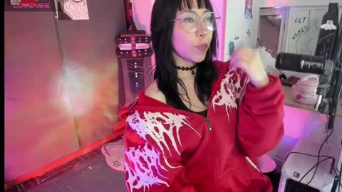 oni_dakotta online show from 09/19/25, 12:39