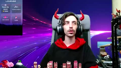 Snapshot of oni_hoshi chatting on 02/03/26, 07:19 Oni hoshi online show from 02/03/26, 07:19