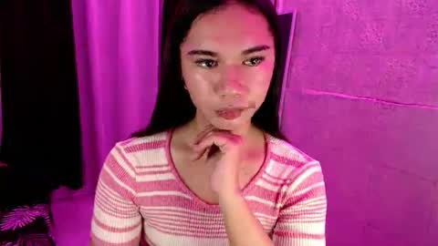 Snapshot of onicka_iha chatting on 11/28/25, 09:12 Alexa online show from 11/28/25, 09:12