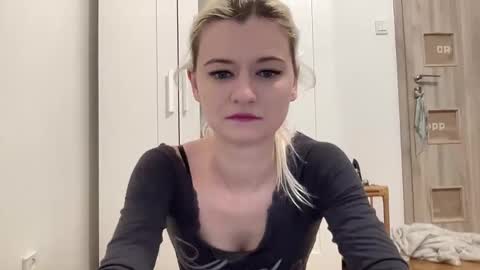 Snapshot of onika_cox chatting on 02/16/26, 12:12 Onika online show from 02/16/26, 12:12