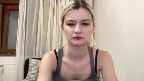 Snapshot of onika_cox chatting on 03/14/26, 12:50 Onika online show from 03/14/26, 12:50