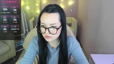 Mina online show from 03/10/26, 09:20