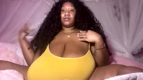 Snapshot of onlineerica chatting on 01/12/26, 06:29 onlineerica online show from 01/12/26, 06:29