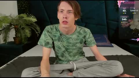 Snapshot of only_eric chatting on 02/21/25, 09:22 Erick online show from 02/21/25, 09:22