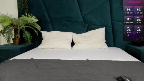 Snapshot of only_eric chatting on 03/08/25, 02:12 Erick online show from 03/08/25, 02:12