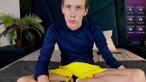 Snapshot of only_eric chatting on 03/09/25, 10:30 Erick online show from 03/09/25, 10:30