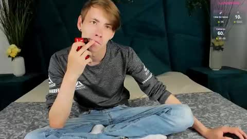 Snapshot of only_eric chatting on 09/09/25, 06:57 Erick online show from 09/09/25, 06:57