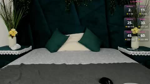 Snapshot of only_eric chatting on 12/03/25, 07:49 Erick online show from 12/03/25, 07:49