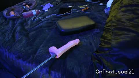 Snapshot of onthatlevel21 chatting on 02/28/26, 11:33 Tyrant King online show from 02/28/26, 11:33