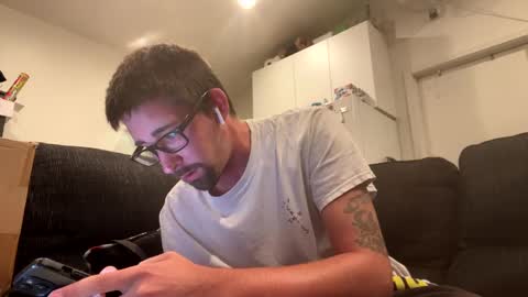 Snapshot of onthecumup69 chatting on 09/14/25, 11:42 onthecumup69 online show from 09/14/25, 11:42