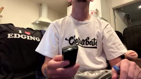 Snapshot of onthecumup69 chatting on 01/18/26, 06:23 onthecumup69 online show from 01/18/26, 06:23