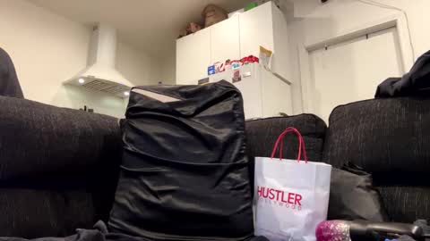 Snapshot of onthecumup69 chatting on 02/04/26, 11:49 onthecumup69 online show from 02/04/26, 11:49