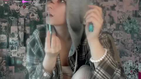 Snapshot of onyx_odyssey chatting on 09/26/25, 03:43 Onyx online show from 09/26/25, 03:43