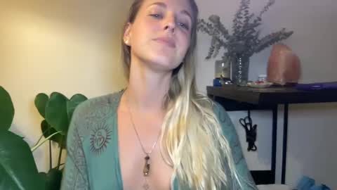 Snapshot of onyx_unleashed chatting on 12/03/24, 05:09 onyx_unleashed online show from 12/03/24, 05:09