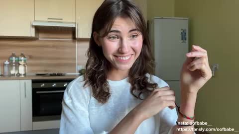 Helen online show from 09/28/25, 10:20