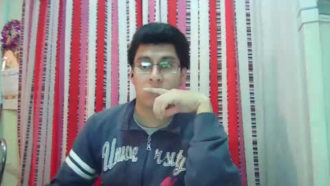 oomaurooo online show from 12/23/24, 07:28