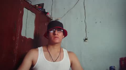 oomaurooo online show from 09/17/25, 07:15