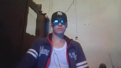 oomaurooo online show from 12/19/25, 07:15