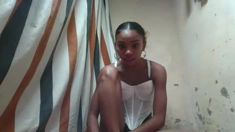 Snapshot of oooosoavizara chatting on 06/03/26, 02:33 oooosoavizara online show from 06/03/26, 02:33