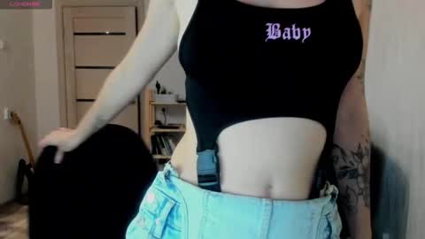 Britney online show from 11/18/25, 05:17