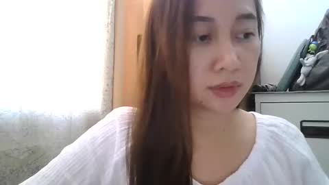 Snapshot of oopsitseloise chatting on 04/13/26, 04:07 Eloise online show from 04/13/26, 04:07