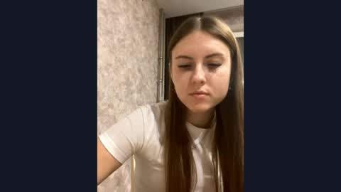 Snapshot of opalinemist chatting on 04/03/26, 09:35 Emma online show from 04/03/26, 09:35