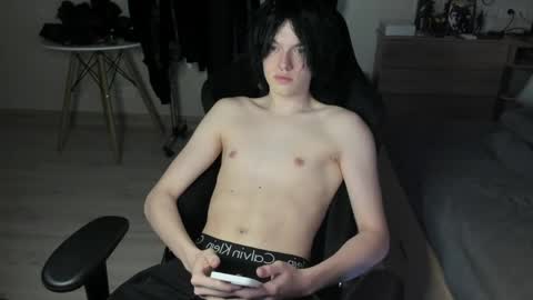 Bella and John online show from 05/12/26, 11:13