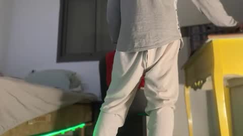 or online show from 12/31/24, 08:15