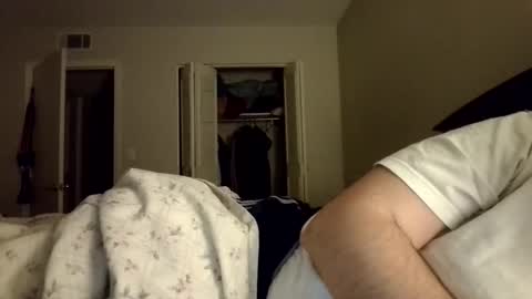 Snapshot of orange22boi chatting on 03/25/26, 03:23 orange22boi online show from 03/25/26, 03:23