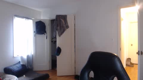 Snapshot of oregon87 chatting on 02/16/25, 11:16 The Oregon Lumberjack online show from 02/16/25, 11:16