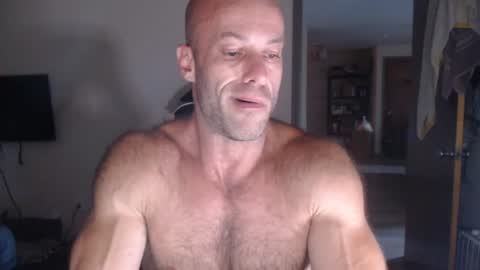 Snapshot of oregon87 chatting on 06/12/26, 03:05 The Oregon Lumberjack online show from 06/12/26, 03:05