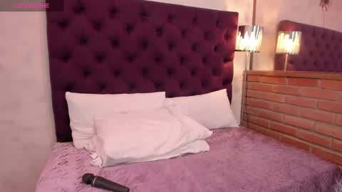 Miss Guzman  online show from 12/06/24, 05:11