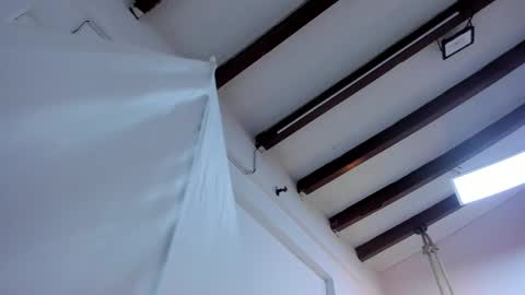 Miss Guzman  online show from 02/12/25, 11:51