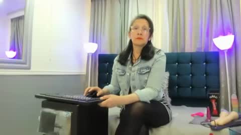 Snapshot of oriana_jhonson chatting on 04/26/26, 01:20 Oriana online show from 04/26/26, 01:20