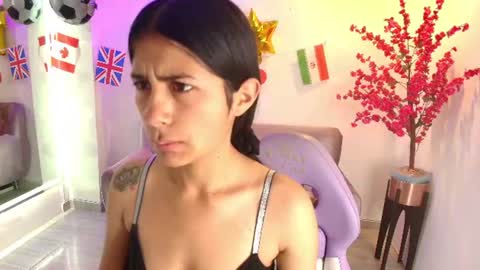 Snapshot of oriana_wood chatting on 06/28/26, 11:38 Oriana online show from 06/28/26, 11:38