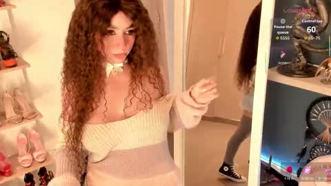 Snapshot of orianna_reed chatting on 01/05/26, 06:44 oriana online show from 01/05/26, 06:44