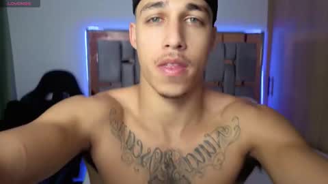 Orionblaze 69  online show from 10/25/25, 03:58