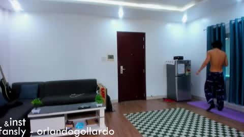 Fansly and Instagram -  online show from 01/10/25, 08:18