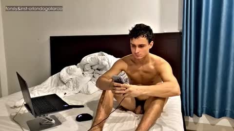 Fansly and Instagram -  online show from 10/15/25, 01:44