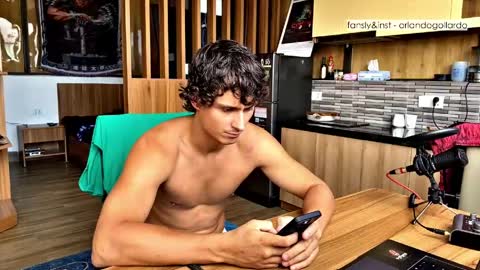 Fansly and Instagram -  online show from 05/04/26, 05:58