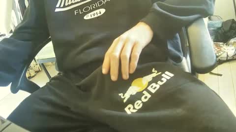 Snapshot of orobrus chatting on 01/10/25, 12:15 Oroborus online show from 01/10/25, 12:15