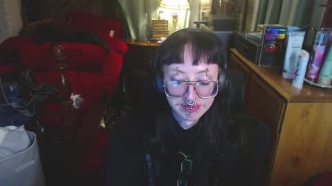 Snapshot of orookun chatting on 10/14/25, 11:38 orookun online show from 10/14/25, 11:38