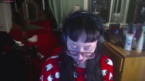 Snapshot of orookun chatting on 11/17/25, 11:21 orookun online show from 11/17/25, 11:21