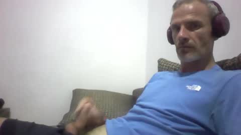 Snapshot of orwel09 chatting on 12/05/25, 04:58 orwel09 online show from 12/05/25, 04:58