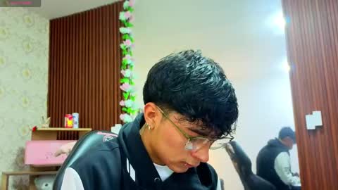 osamu_tay online show from 06/09/26, 03:18