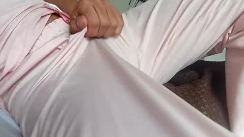 Snapshot of osarito3x chatting on 02/03/26, 12:32 osarito3x online show from 02/03/26, 12:32